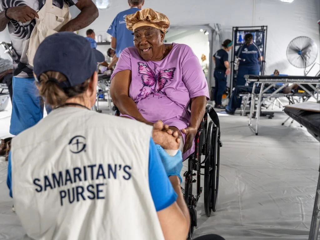 Samaritan's Purse opens field hospital