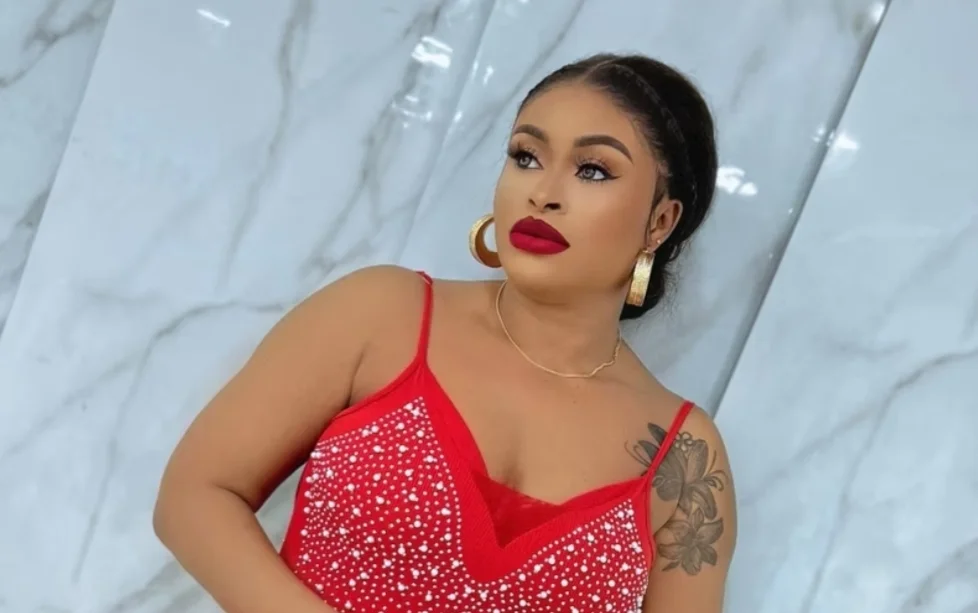 Sarah Martins drops after ignoring her body's cry for help