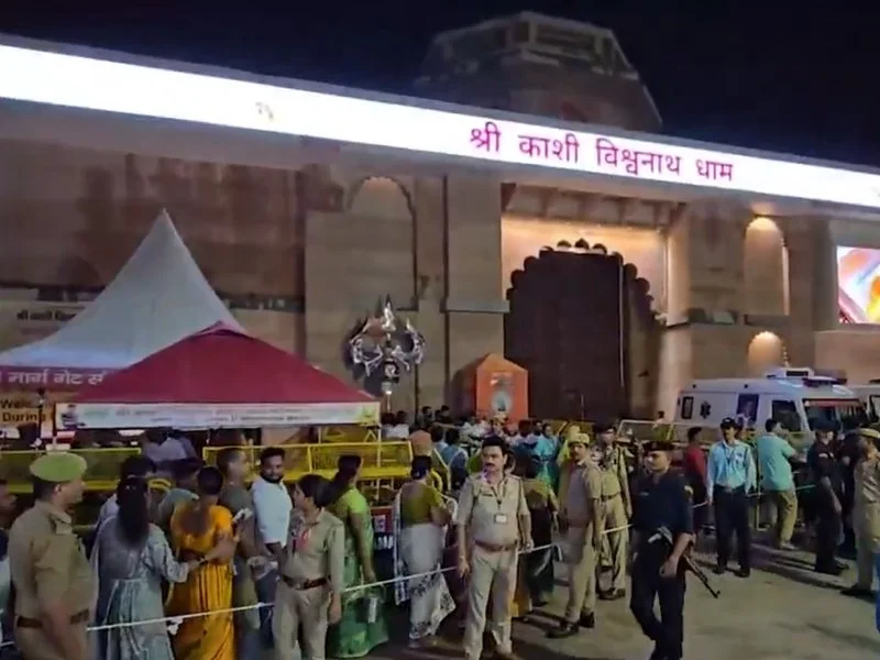 Sawan Monday frenzy grips Varanasi as lakhs flood Kashi Vishwanath for darshan
