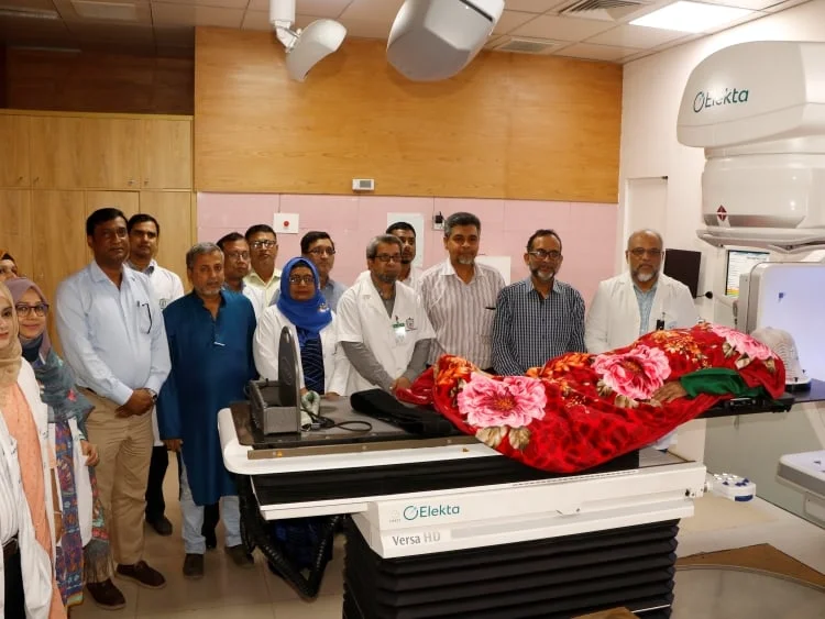 Shahinul Alam tells BMU doctors to abandon elitist attitudes