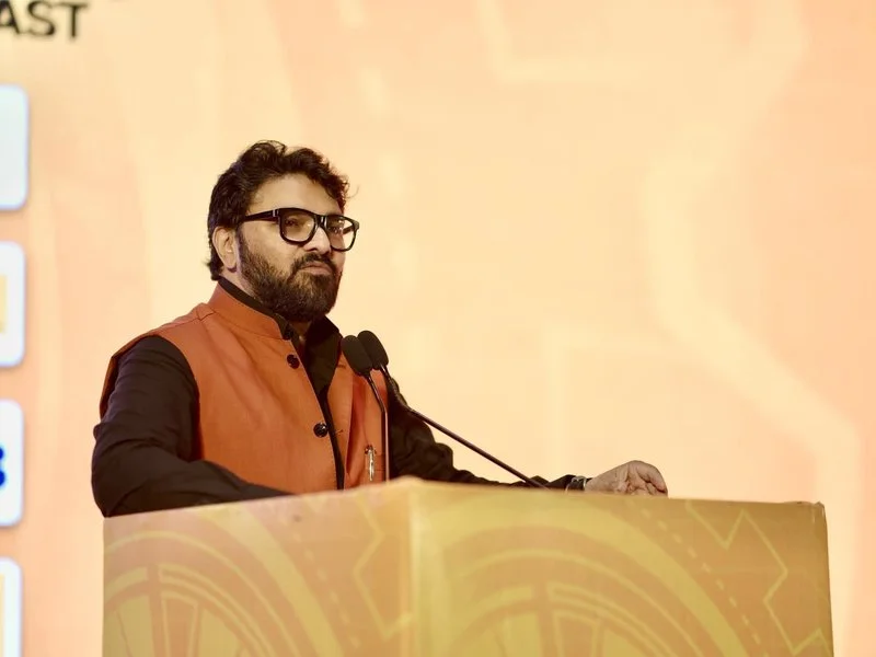 Supriyo decries the octave gap hurting female singers