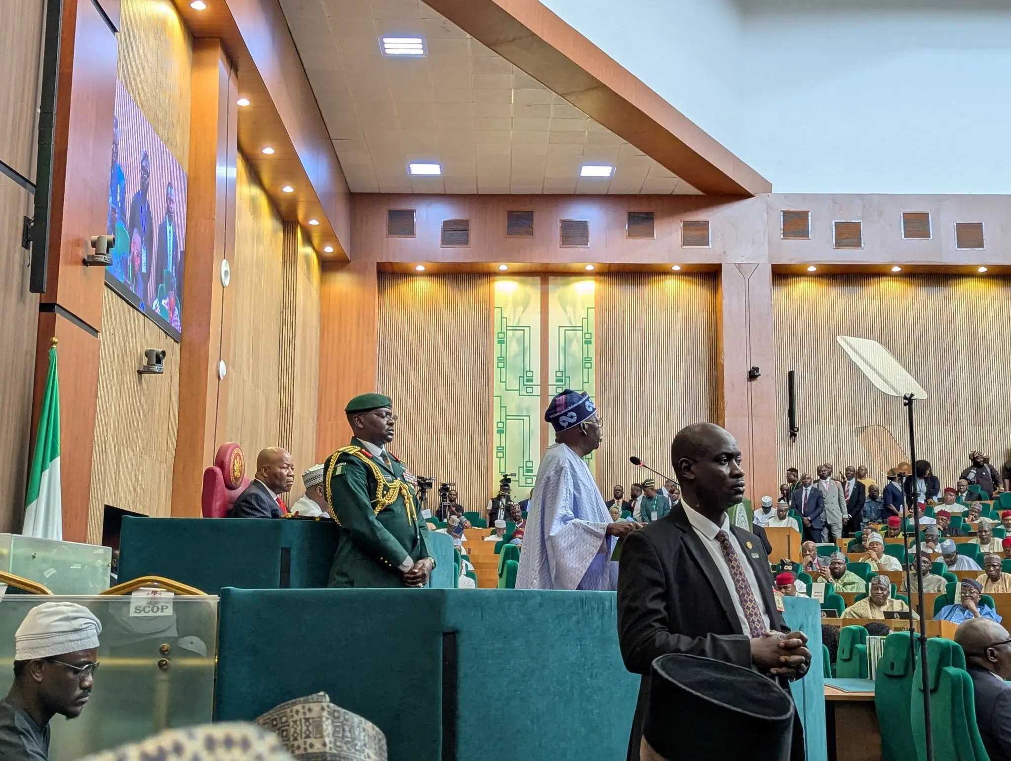 Tinubu Gloats as PDP Falls Into Chaos