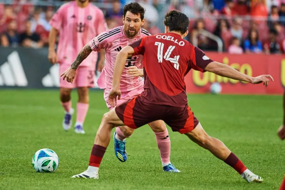 Toronto FC draws seventh straight as Mihailovic rescues a point