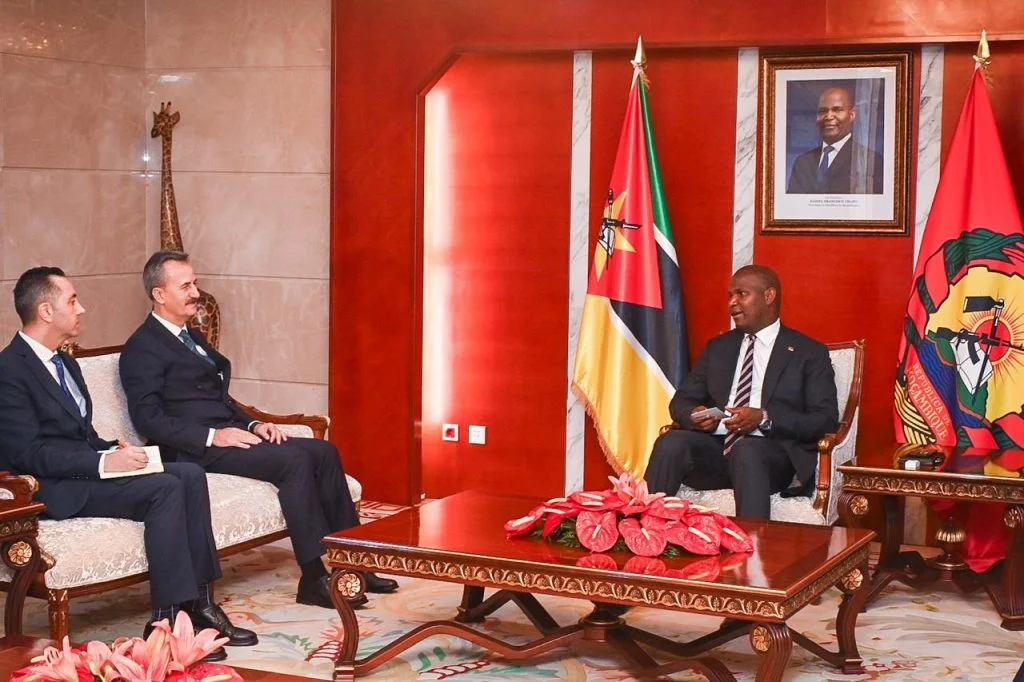 Turkish defence envoy meets Chapo