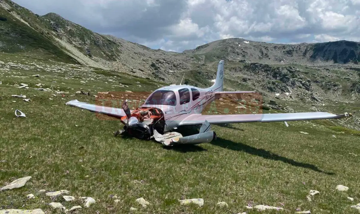 Two light planes crash, make emergency landings in Pirin and Tsalapitsa