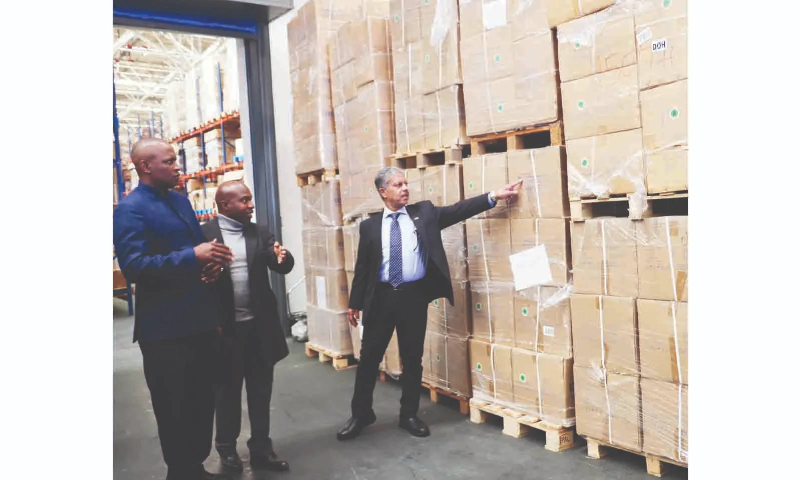 UAE ambassador Qasimi dumps 74 ICU ventilators in Harare
