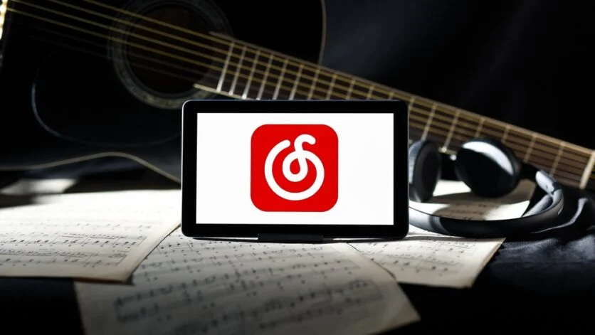 UMG inks NetEase deal to grab China streaming cash