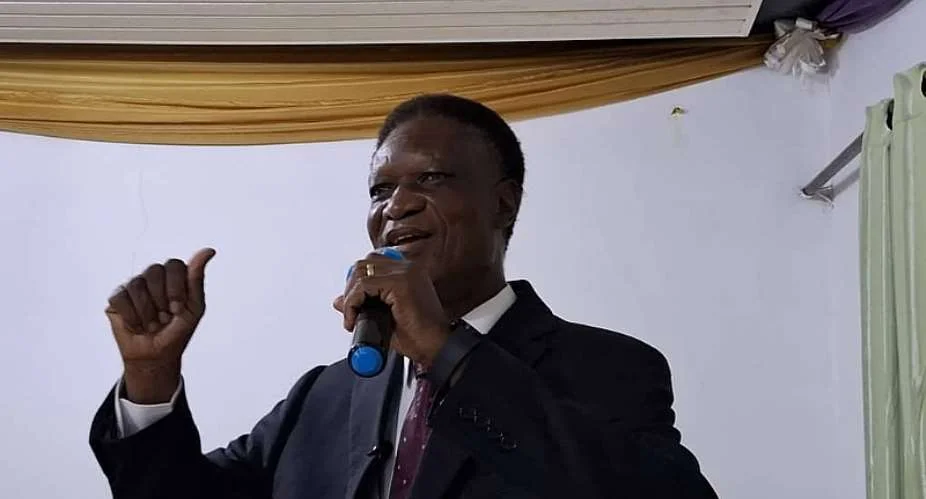 Union Says Board Chairmen Overstep in Banks