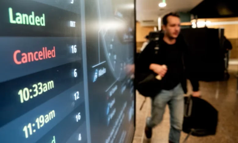 US travelers face more flight cancellations, delays this weekend