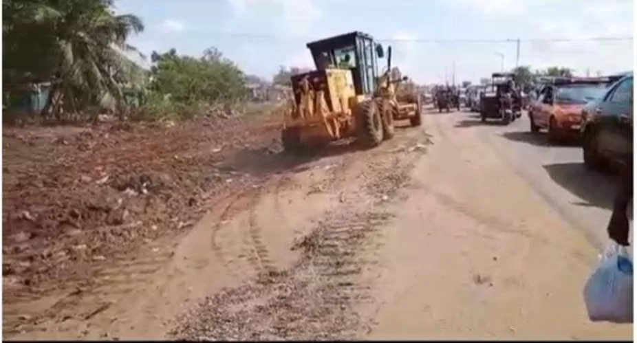 Work Picks Up Again on Long Stalled Tema Aflao Highway