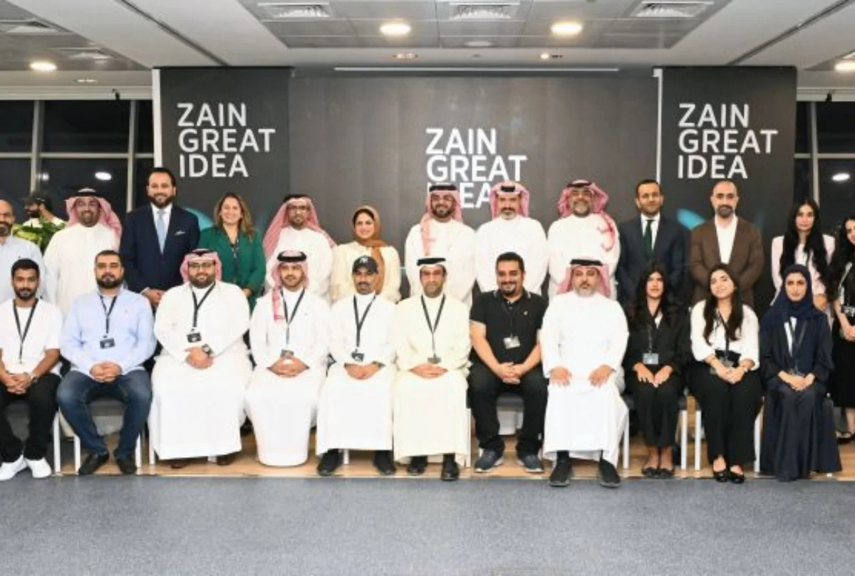 Zain Bahrain makes kids work at Zain Tower
