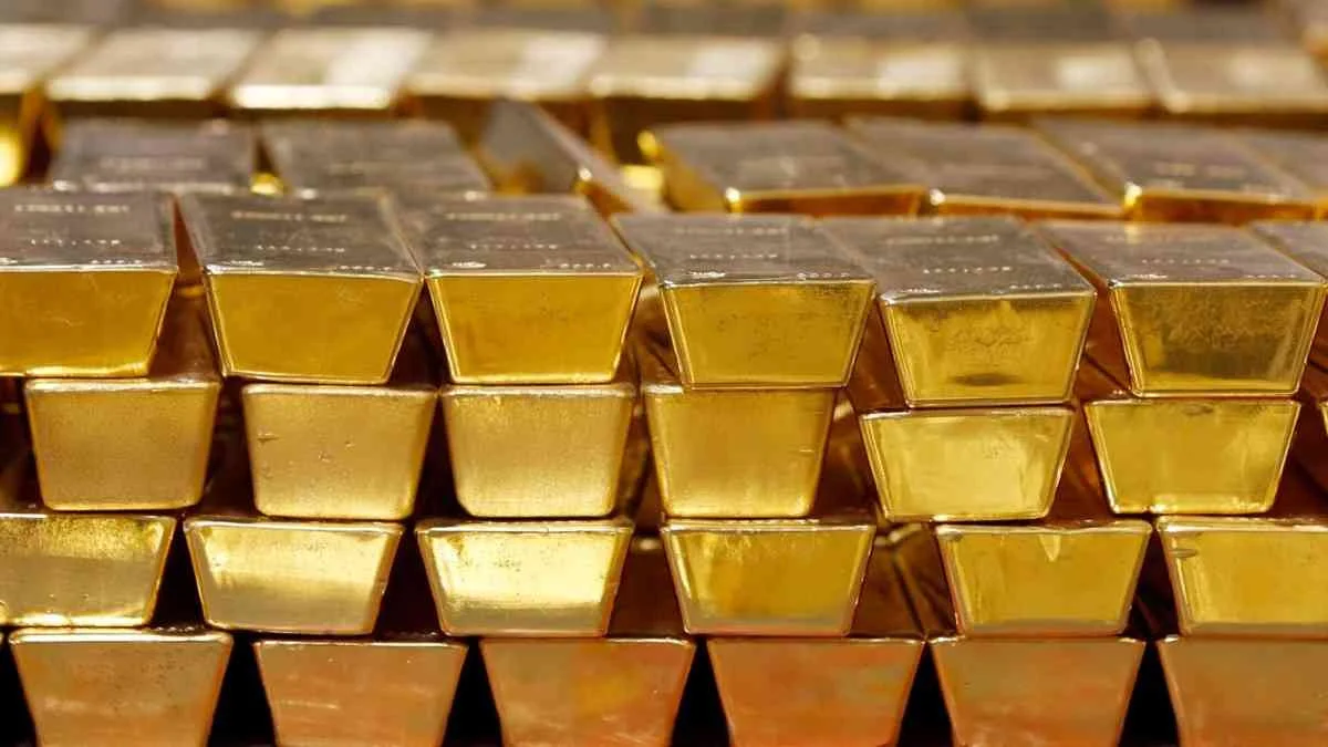 Zimbabwe’s gold riches are stuck outside its own markets