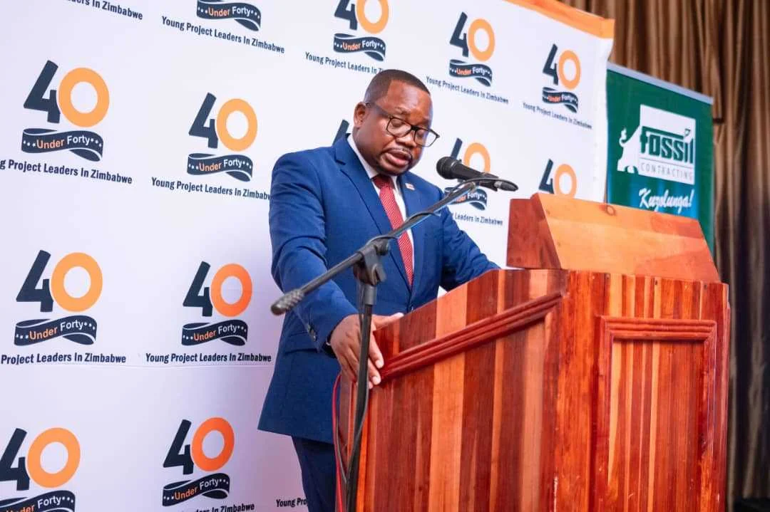 Zimbabwe Cheers 40 Young Project Leaders