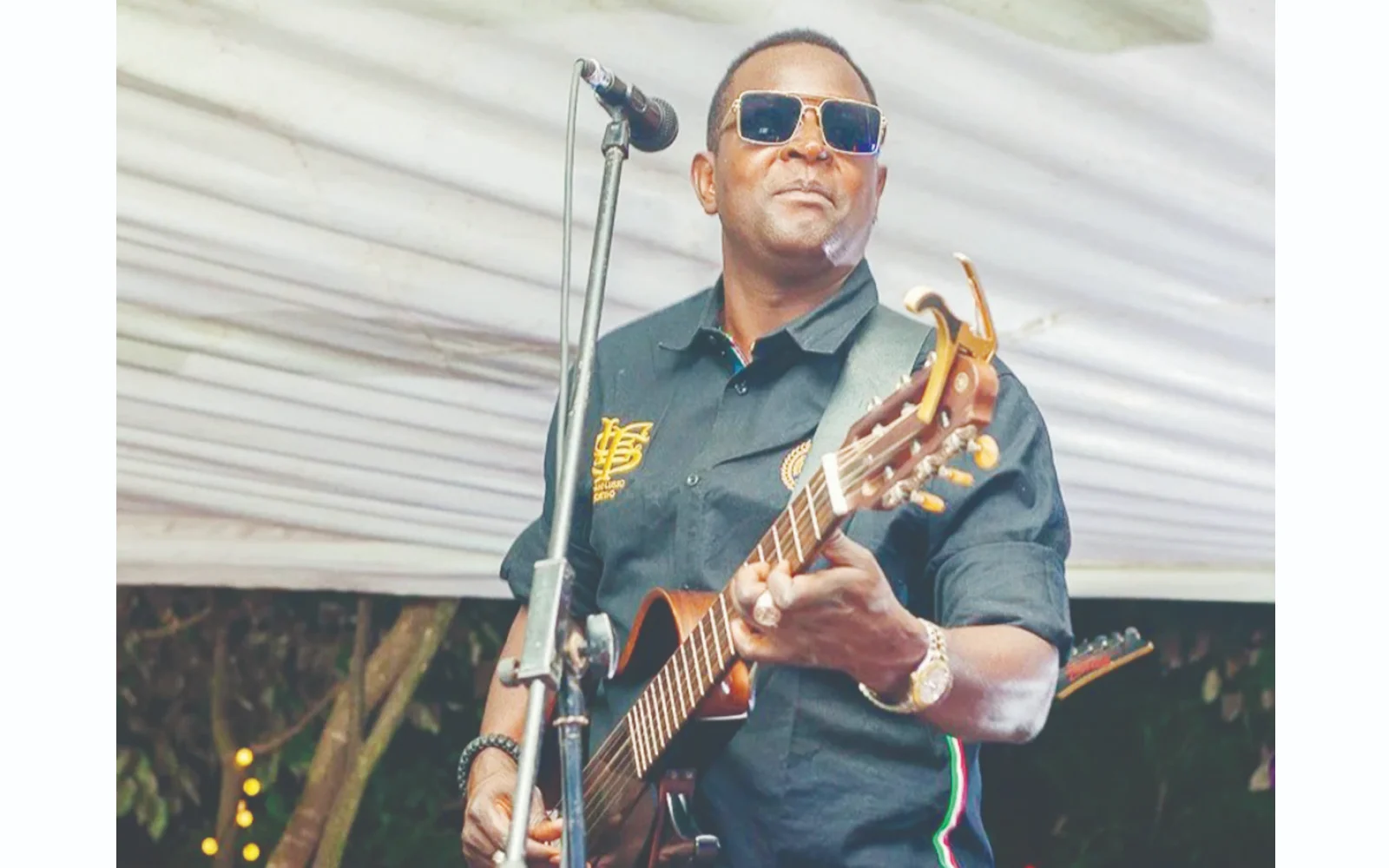 Zimbabwe entertainer Suluman Chimbetu draws crowds as fans return