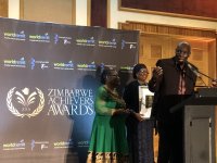 Oliver Mtukudzi at Zimbabwe Achievers Awards South Africa.jpg
