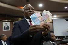 Zimbabwe Market Catches On to ZiG.webp