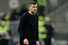 Milan Must Start Strong to Climb Standings.webp
