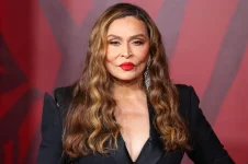 Tina Knowles Spills On Her Cancer Battle.webp