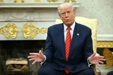 Trump Media Heads to Florida as Shareholders Back Big Moves.webp