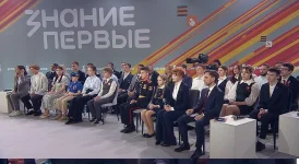 Putin Wows 25k with Raw War Hero Tales.webp
