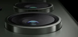 Samsung Wild Clip On Lens Patent Transforms Phone Snaps.webp