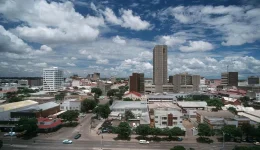 Bulawayo in Crisis as Street Traders Take Over.webp