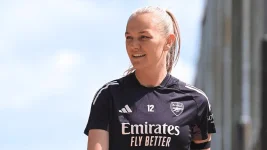 Maanum Hits 150 And Arsenal Fans Go Bananas.webp