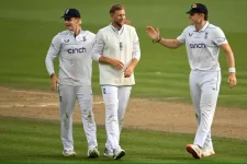 No Golf Chat England Gears Up for Zimbabwe Test.webp