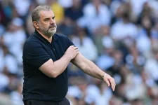 Postecoglou Rages at Spurs After Palace Drubbing.webp