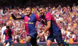 Raphinha Admits He Blew Big Chances vs Madrid.webp