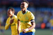 Sundowns Chase Eighth Title vs Struggling Stellies.webp