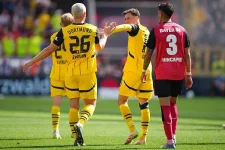 Dortmund Thrash Leverkusen With 4 Goal Blitz.webp