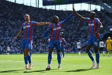 Eze Brace Seals Palace Win Over Spurs.webp