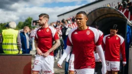 Liverpool gunning for Monaco ace Vanderson.webp