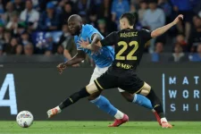 Napoli choke as Genoa snatch last gasp draw.webp
