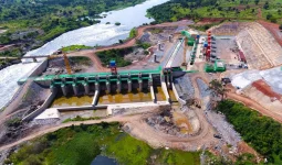 Uganda Smashes Kenya in East Africa Growth Race.webp
