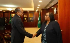 Zimbabwe Backs AU Chief in Fertilizer Power Move.webp