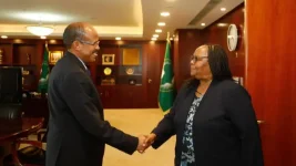 Zimbabwe Goes All In with Fertilizer to Woo AU Chief.webp