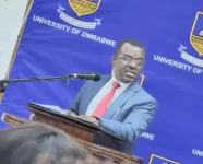 UZ pays temps pocket change as strike rages.webp