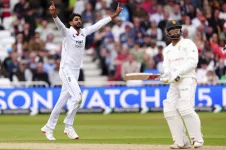 Bashir Wrecks Zimbabwe in Spin Feast.webp