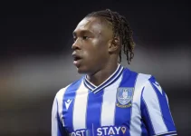 Sean Fusire Snubs England for Zimbabwe Debut.webp