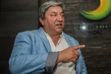 PDM Left Fuming as Russian Billionaire Gets Farms.webp