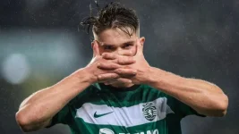 Scorching Form Puts Jokers in Transfer Frenzy.webp