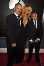 Rihannas Dad Ronald Fenty Dead at 70 After Illness.webp