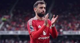Fernandes Rejects Saudi Cash to Stay at United.webp