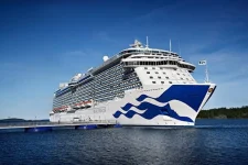 Princess Cruises Bans Zimbabwe Crew from Canada Ports.webp