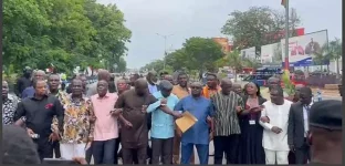 Road Chief Rips Into MP Protesters Over Election Snafu.webp