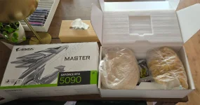 RTX 5090 Scam Fills Box With Rice and Pasta.webp