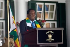 Zimbabwe Pulls Plug on Lithium Gold Rush.webp