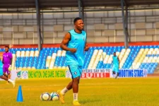 Sodiq Ibrahim set to stay and wreck NPFL defences.webp